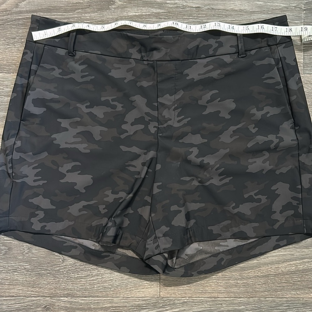 SPANX Sunshine Shorts 6” Gray Black Camo Pull-On 4 Way Stretch UPF Quick Dry XL - Picture 4 of 12
